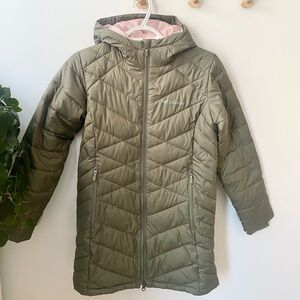 Columbia youth puffer jacket